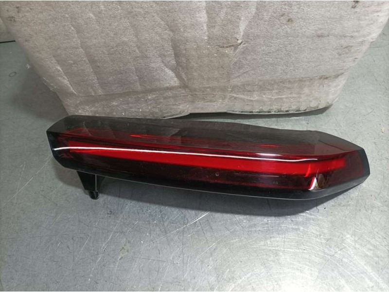 Recambio de piloto trasero derecho para citroën c4 feel pack referencia OEM IAM 9831120580  INTERIOR