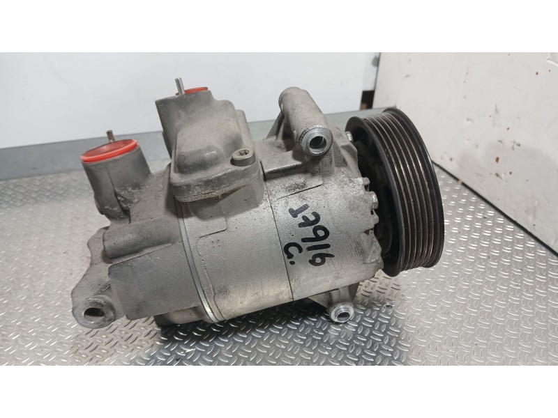 Recambio de compresor aire acondicionado para volkswagen polo v (6r1, 6c1) 1.6 tdi referencia OEM IAM 5N0820803C  