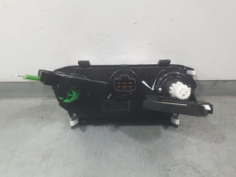 Recambio de mando calefaccion / aire acondicionado para hyundai i20 ii (gb, ib) 1.2 referencia OEM IAM 97250C8010SDH  