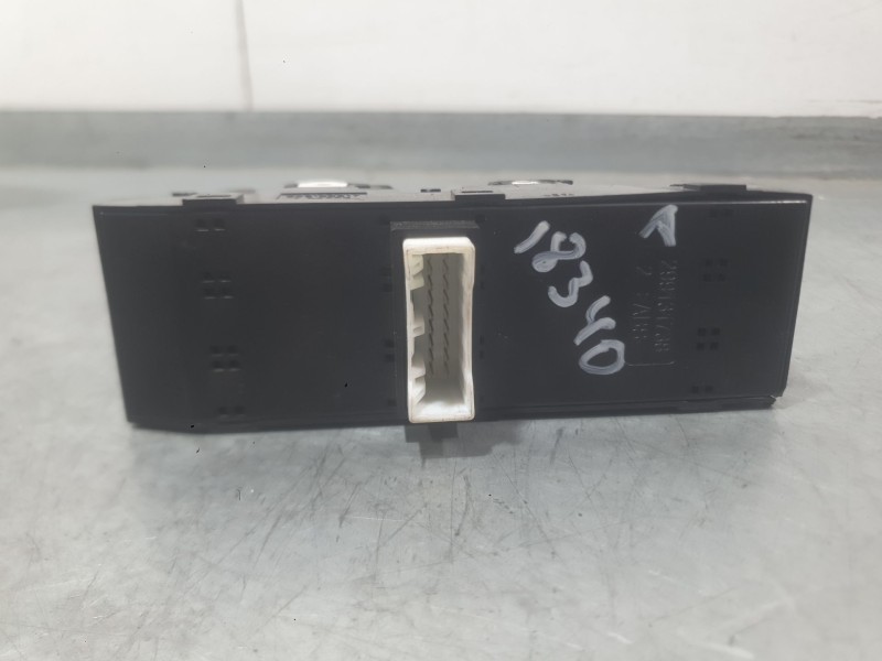 Recambio de mando elevalunas delantero izquierdo para hyundai i20 ii (gb, ib) 1.2 referencia OEM IAM 93570C80404X  