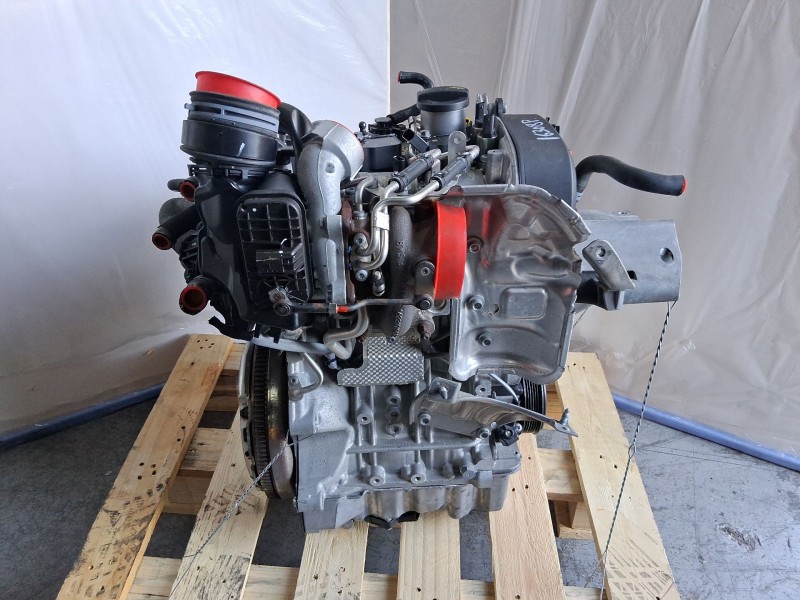 Recambio de motor completo para seat arona style edition referencia OEM IAM DKRF 04C100098K 