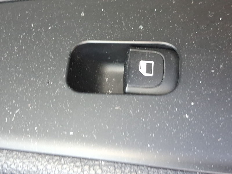 Recambio de mando elevalunas delantero derecho para kia stonic (yb) 1.0 t-gdi eco-dynamics+ referencia OEM IAM 93576H8000  