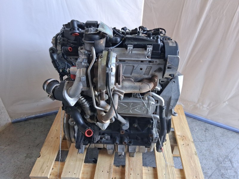 Recambio de motor completo para volkswagen polo v (6r1, 6c1) 1.6 tdi referencia OEM IAM CAYB 03L100090Q 