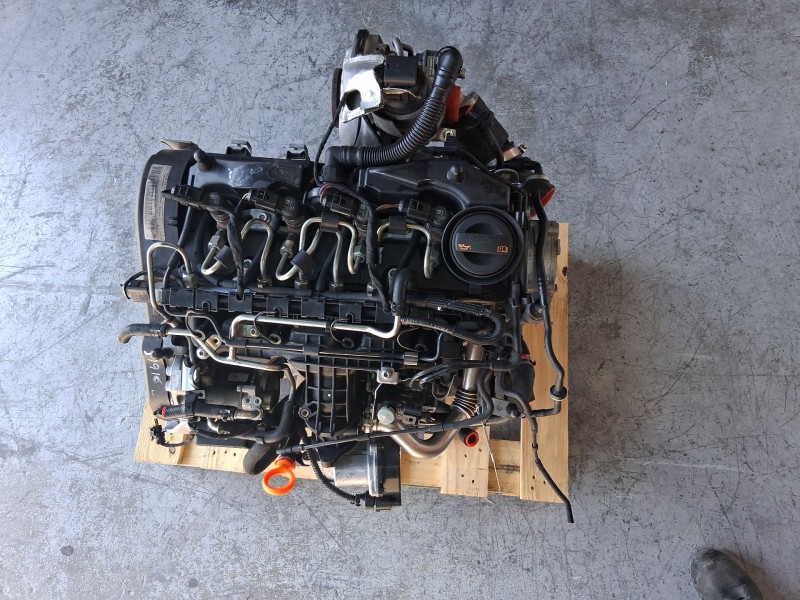 Recambio de motor completo para volkswagen polo v (6r1, 6c1) 1.6 tdi referencia OEM IAM CAYB 03L100090Q 