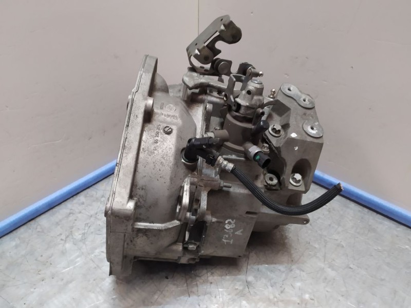 Recambio de caja cambios para saab 9-3 sport sedán linear sport referencia OEM IAM 55560474 R10043343F5 6VELOCIDADES