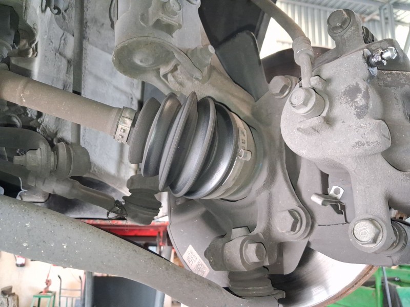 Recambio de mangueta delantera izquierda para kia stonic (yb) 1.0 t-gdi eco-dynamics+ referencia OEM IAM 51715H8000  