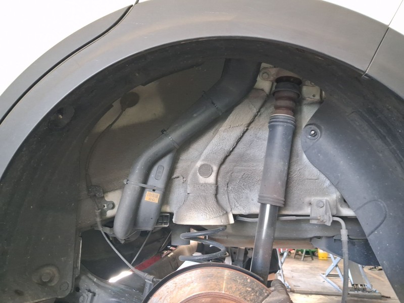 Recambio de plastico pase rueda tras. izq. para kia stonic (yb) 1.0 t-gdi eco-dynamics+ referencia OEM IAM 86821H8400  