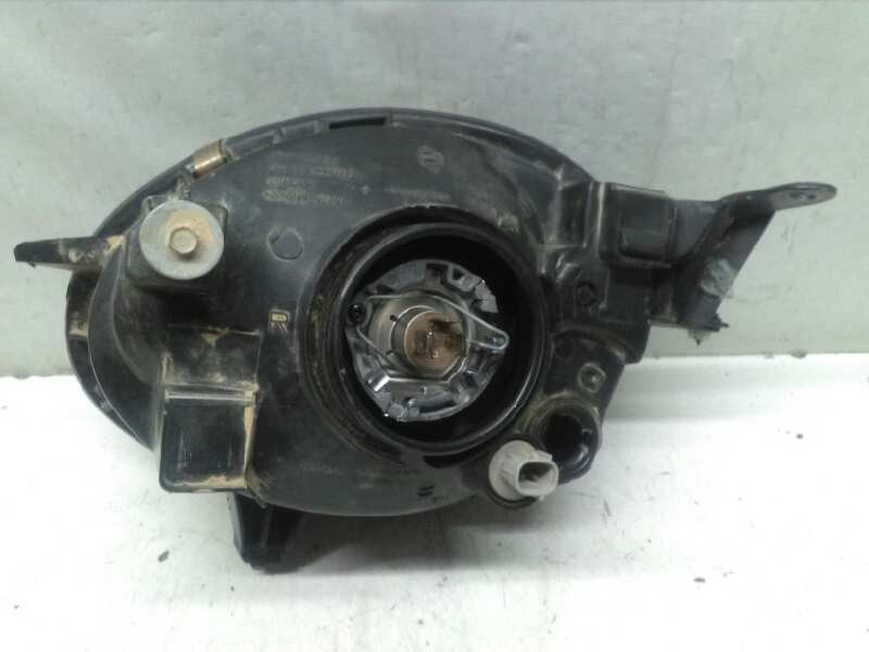 Recambio de faro derecho para toyota corolla (e11) referencia OEM IAM  PATA ROTA 