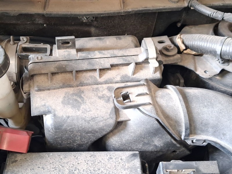 Recambio de carcasa filtro aire para nissan juke (f15) 1.2 dig-t referencia OEM IAM 165003ZU0A  