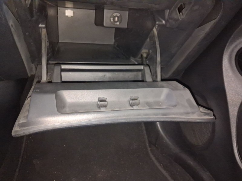 Recambio de guantera para nissan juke (f15) 1.2 dig-t referencia OEM IAM 685101KP0A  