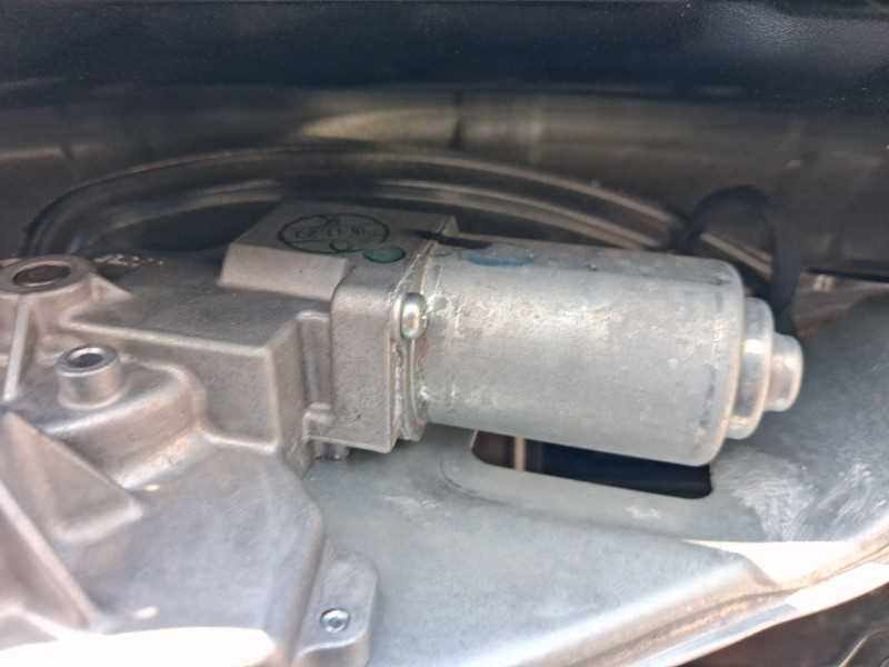 Recambio de motor limpia trasero para bmw x1 (f48) sdrive 18 d referencia OEM IAM 61627356220  