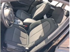 ASIENTO DELANTERO IZQUIERDO 