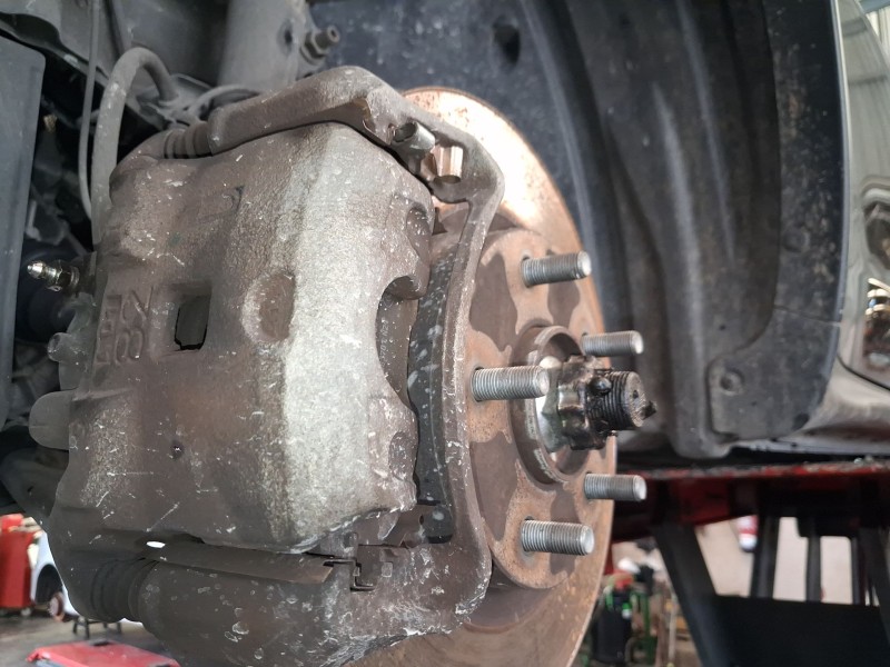 Recambio de pinza freno delantera izquierda para nissan juke (f15) 1.2 dig-t referencia OEM IAM 41011EN00B  