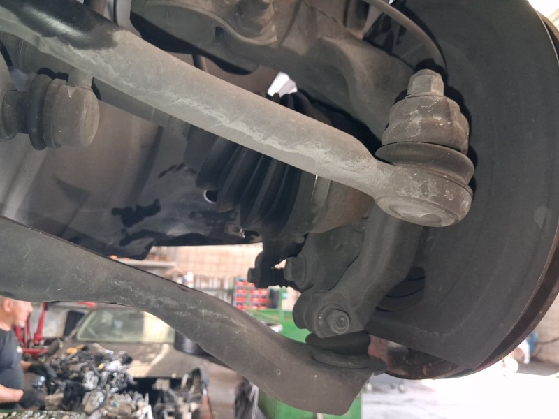 Recambio de mangueta delantera derecha para nissan juke (f15) 1.2 dig-t referencia OEM IAM 400141KK0A  