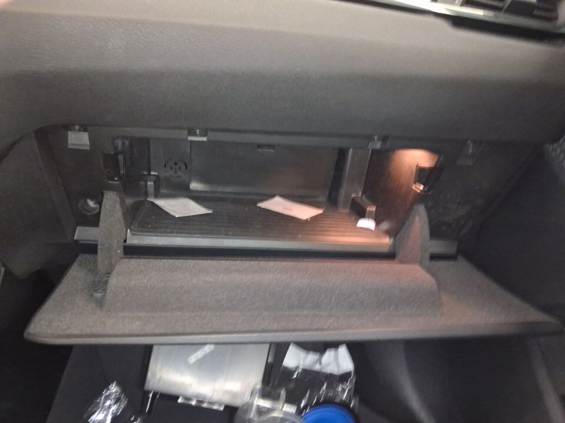 Recambio de guantera para bmw x1 (f48) sdrive 18 d referencia OEM IAM 51166965758  