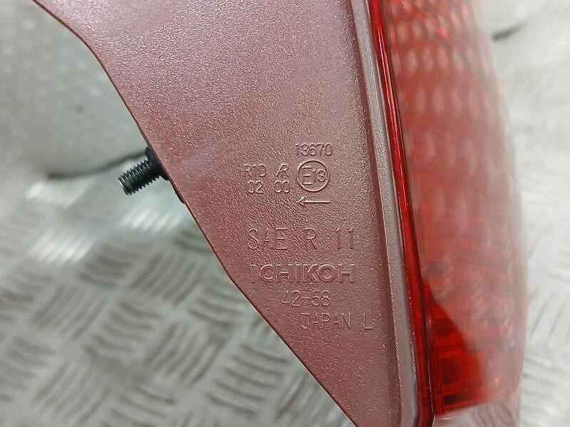 Recambio de piloto trasero izquierdo para toyota rav 4 exclusive referencia OEM IAM 8159342010  