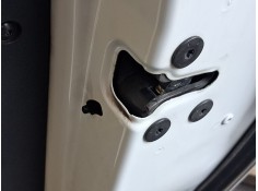 CERRADURA PUERTA TRASERA DERECHA 825020002R 