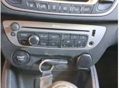 SISTEMA AUDIO / RADIO CD 281158115R 