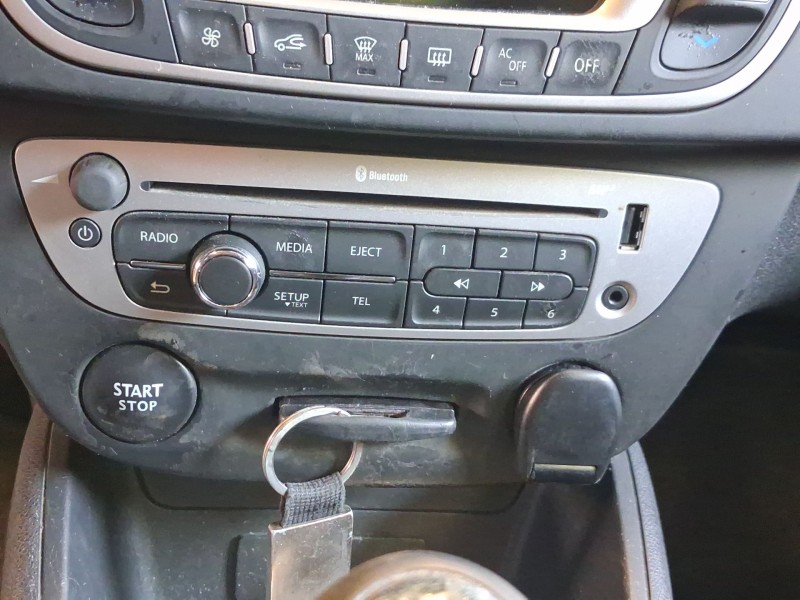 Recambio de sistema audio / radio cd para renault megane iii hatchback (bz0/1_, b3_) 1.5 dci (bz1g, bz1w, bz0r) referencia OEM I