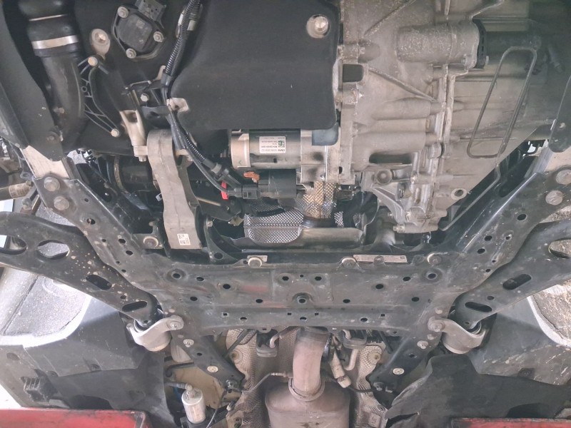Recambio de puente delantero para bmw x1 (f48) sdrive 18 d referencia OEM IAM 31116872729  