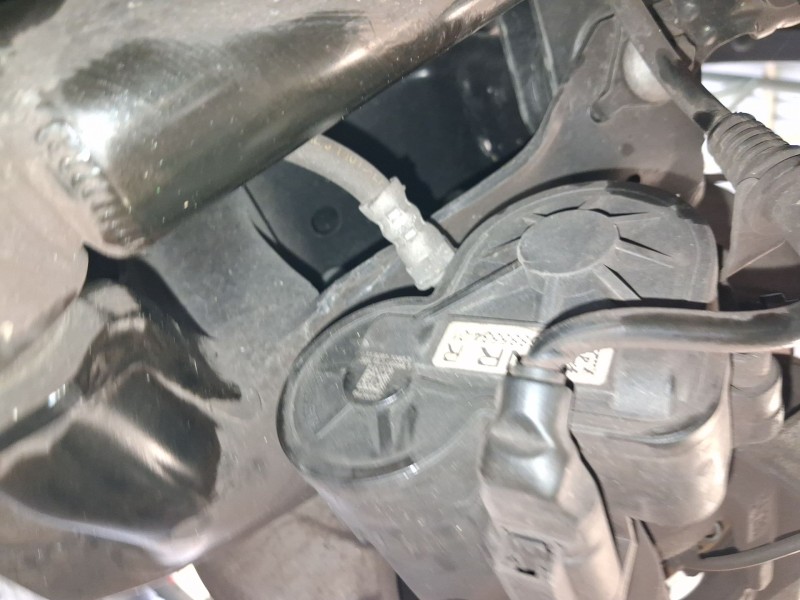 Recambio de pinza freno trasera derecha para bmw x1 (f48) sdrive 18 d referencia OEM IAM 34206883026  