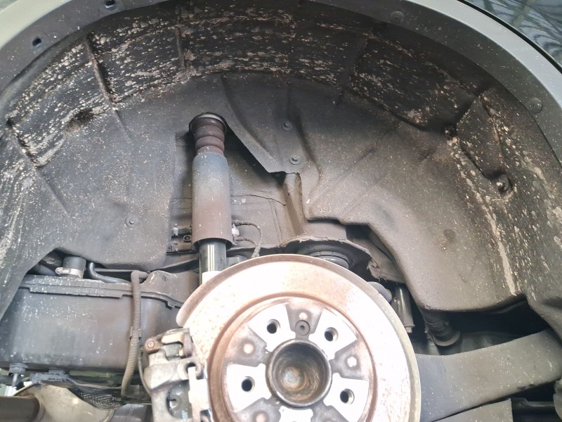 Recambio de plastico pase rueda tras. dch. para bmw x1 (f48) sdrive 18 d referencia OEM IAM 51717346042  