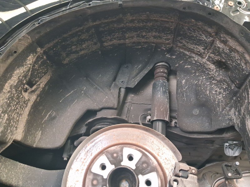 Recambio de plastico pase rueda tras. izq. para bmw x1 (f48) sdrive 18 d referencia OEM IAM 51717346041  
