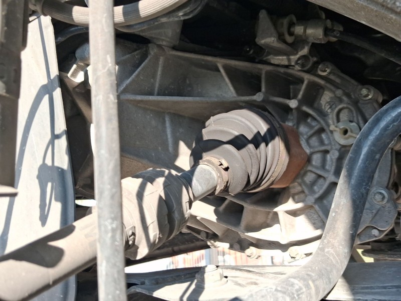 Recambio de transmision delantera izquierda para nissan juke (f15) 1.2 dig-t referencia OEM IAM 391011KA0A  