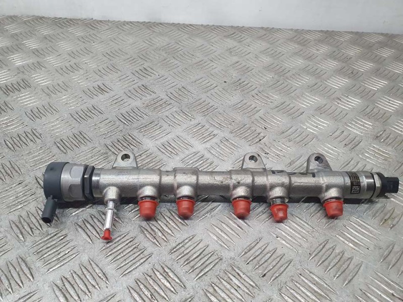 Recambio de rampa inyectora para bmw serie 2 active tourer (u06) referencia OEM IAM 847221601 0445214458 BOSCH