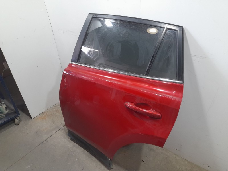 Recambio de puerta trasera izquierda para toyota rav 4 exclusive referencia OEM IAM 670040R110 TOCADA 
