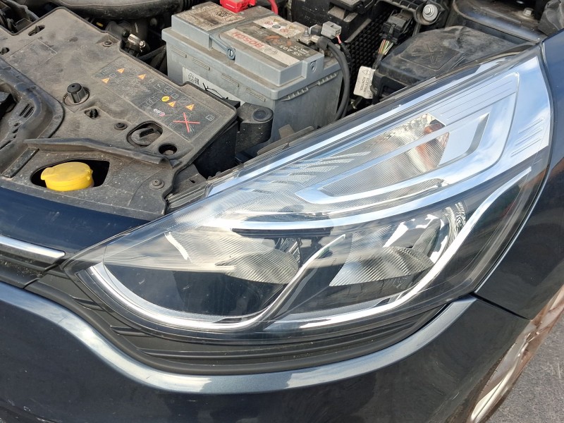 Recambio de faro izquierdo para renault clio iv (bh_) 0.9 tce 90 referencia OEM IAM 260600373R  