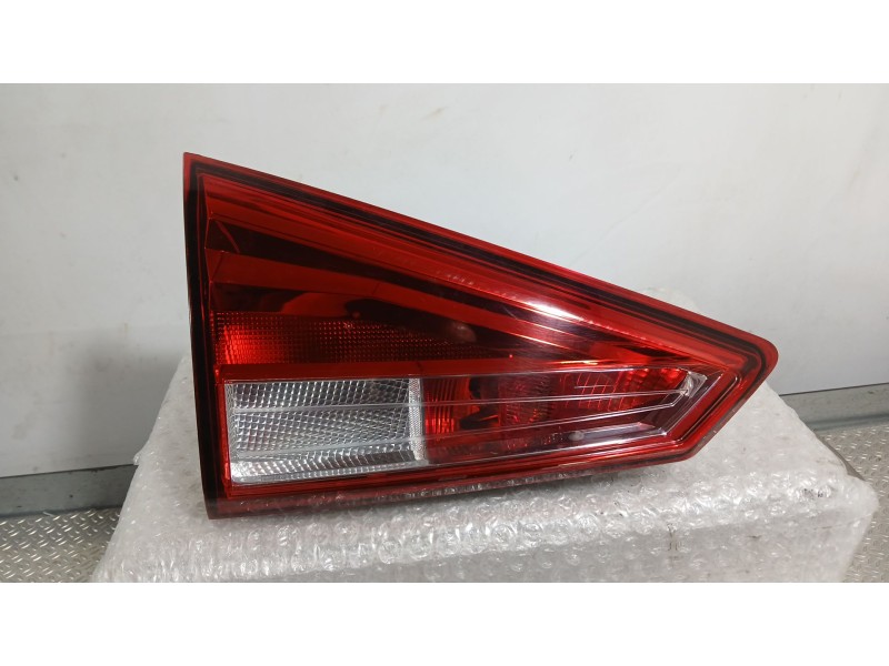 Recambio de piloto trasero izquierdo interior para seat arona style edition referencia OEM IAM 6F9945093D  INTERIOR