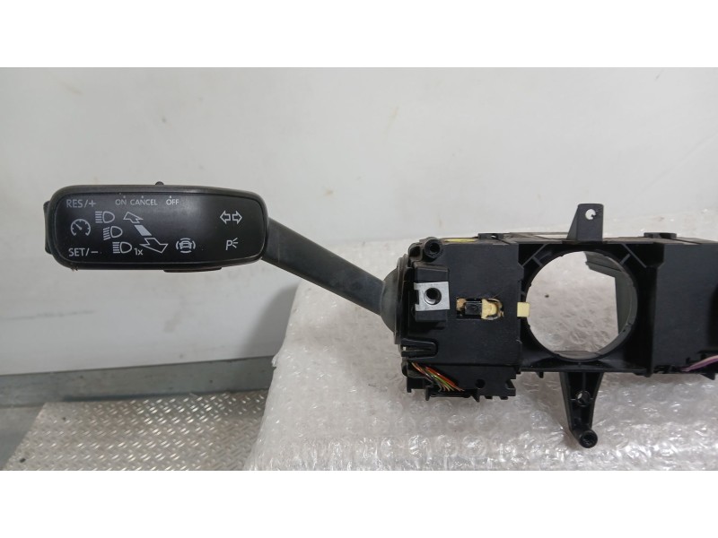Recambio de mando luces y limpia para seat arona style edition referencia OEM IAM 2Q0953513AC  