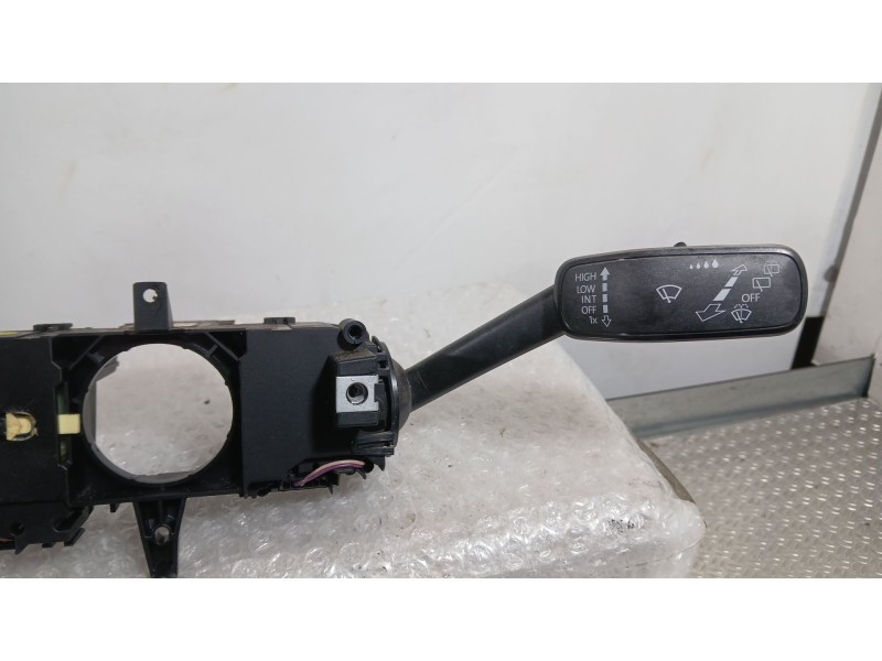 Recambio de mando luces y limpia para seat arona style edition referencia OEM IAM 2Q0953513AC  