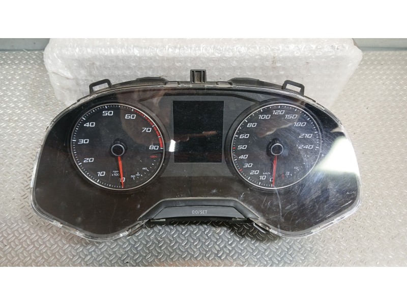 Recambio de cuadro instrumentos para seat arona style edition referencia OEM IAM 6F0920740A  