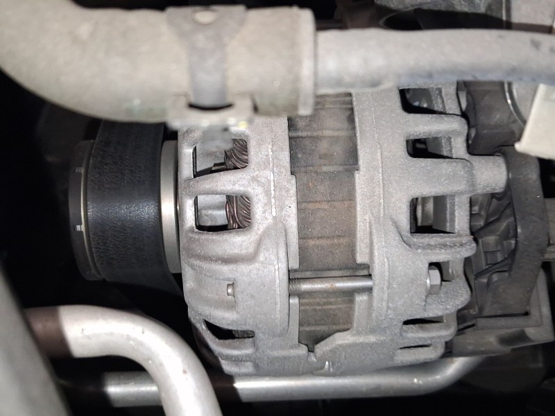 Recambio de alternador para renault clio iv (bh_) 0.9 tce 90 referencia OEM IAM 231007644R 231002854R 