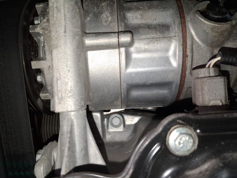 Recambio de compresor aire acondicionado para renault clio iv (bh_) 0.9 tce 90 referencia OEM IAM 926000217R 926004183R 