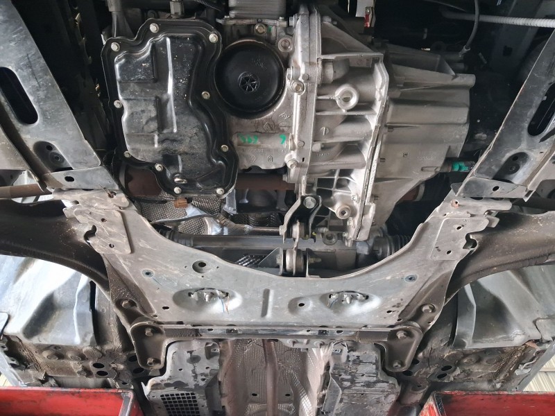 Recambio de puente delantero para renault clio iv (bh_) 0.9 tce 90 referencia OEM IAM 544017281R  