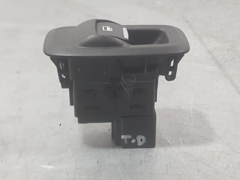 Recambio de mando elevalunas trasero derecho para ford ecosport 1.5 ecoblue tdci referencia OEM IAM 2092818  