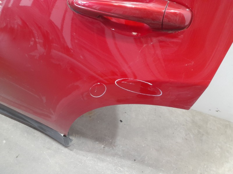 Recambio de puerta trasera izquierda para toyota rav 4 exclusive referencia OEM IAM 670040R110 TOCADA 