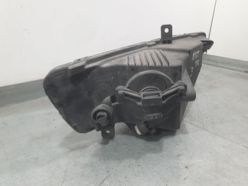 Recambio de faro antiniebla izquierdo para seat leon (5f1) 2.0 tdi referencia OEM IAM 5F0941699A  