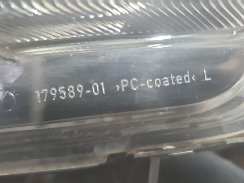 Recambio de faro antiniebla izquierdo para seat leon (5f1) 2.0 tdi referencia OEM IAM 5F0941699A  