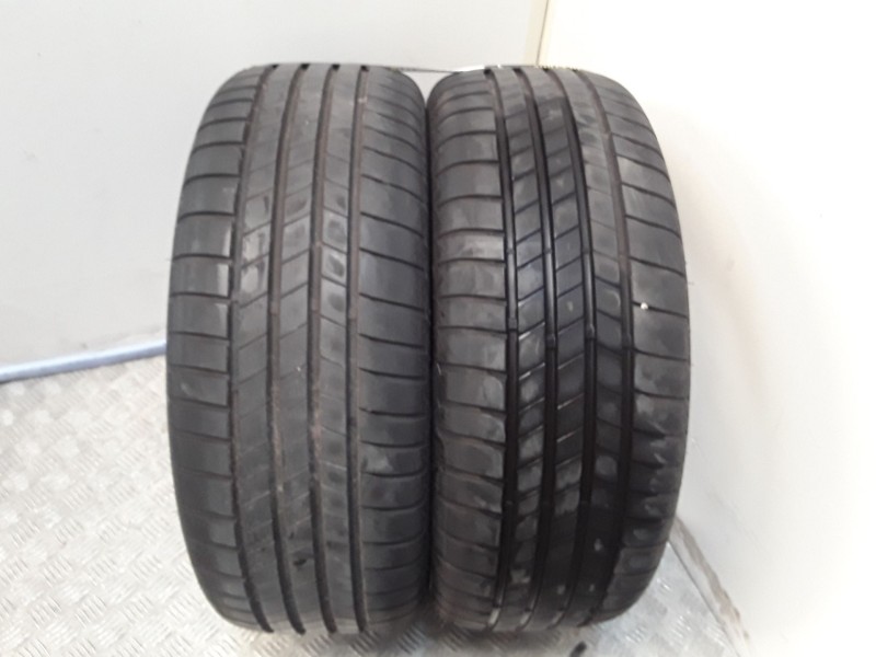 Recambio de neumatico pareja para neumaticos reutilizados - referencia OEM IAM 215551794V BRIDGESTONE 215/55/17/94V