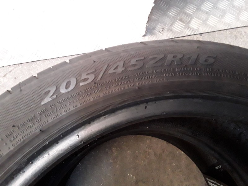 Recambio de neumatico pareja para neumaticos reutilizados - referencia OEM IAM 205451687W PACE 205/45/16/87W