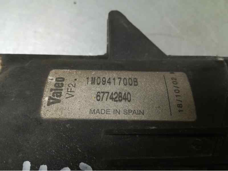 Recambio de faro antiniebla derecho para seat leon (1m1) sport f.r. 4x4 referencia OEM IAM 1M0941700B VALEO SUCIO POR DENTRO