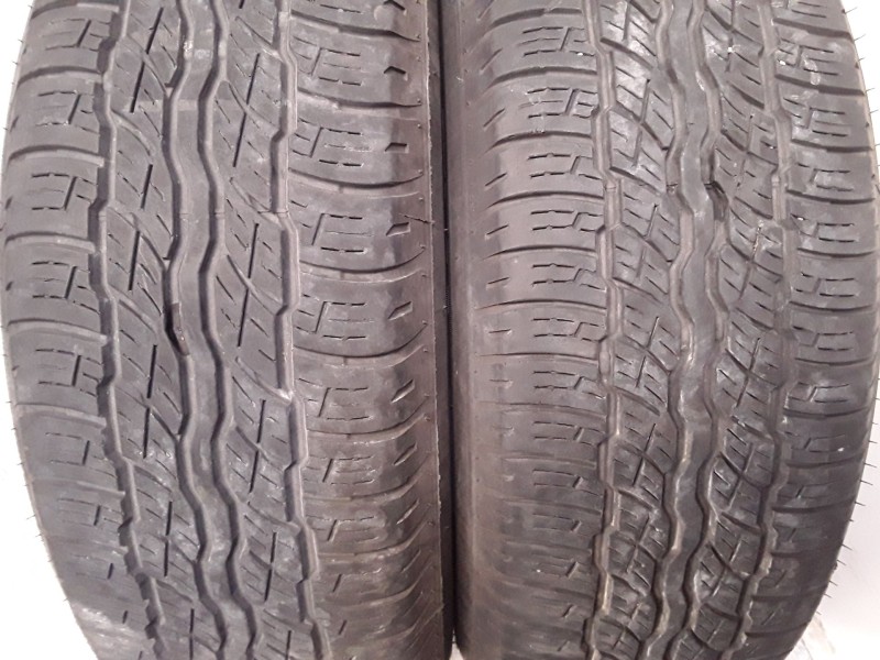 Recambio de neumatico pareja para neumaticos reutilizados - referencia OEM IAM 2256517102H BRIDGESTONE 225/65/17/102H
