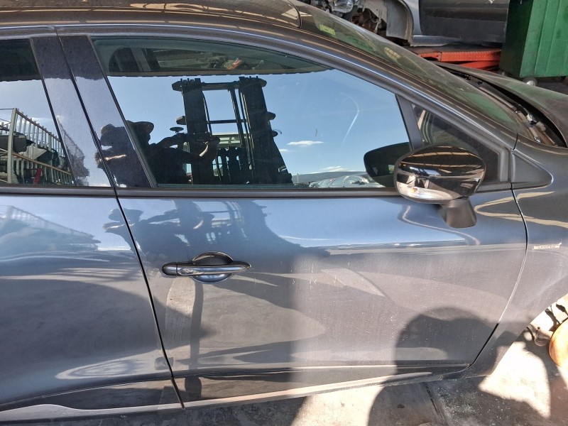 Recambio de puerta delantera derecha para renault clio iv (bh_) 0.9 tce 90 referencia OEM IAM 801008302R  
