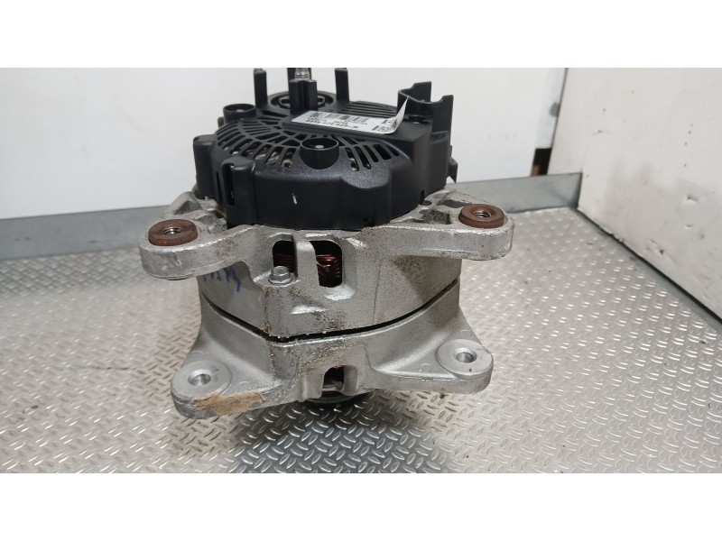Recambio de alternador para dacia sandero ii (b8_) 1.0 sce 75 (b8jc, b8jd) referencia OEM IAM 231000387R  