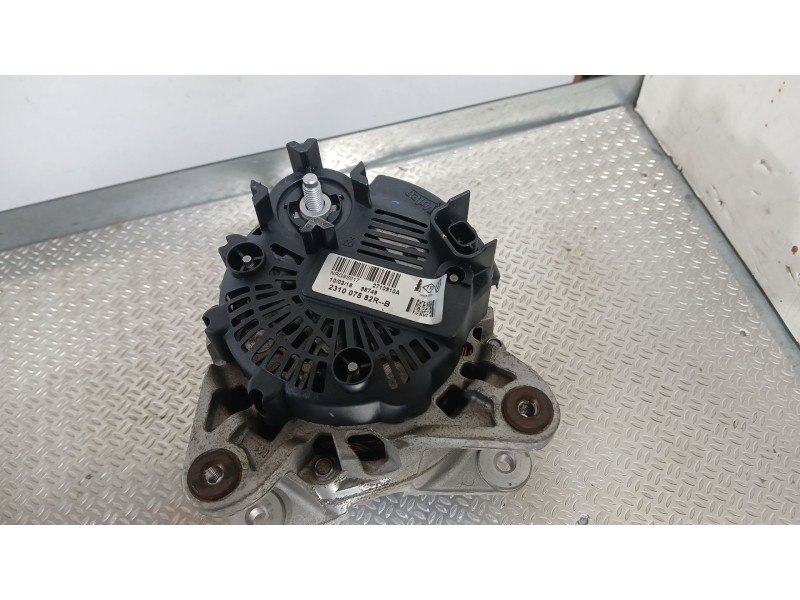 Recambio de alternador para dacia sandero ii (b8_) 1.0 sce 75 (b8jc, b8jd) referencia OEM IAM 231000387R  
