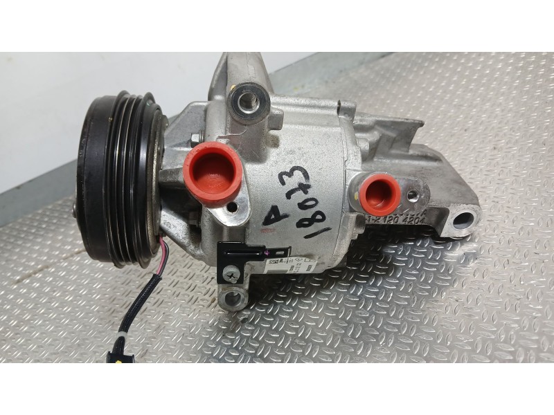 Recambio de compresor aire acondicionado para dacia sandero ii (b8_) 1.0 sce 75 (b8jc, b8jd) referencia OEM IAM 926000287R  